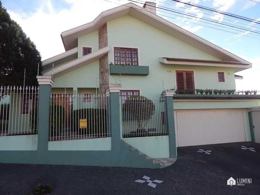Foto 1 de Casa com 4 Quartos à venda, 287m² em Jardim Carvalho, Ponta Grossa