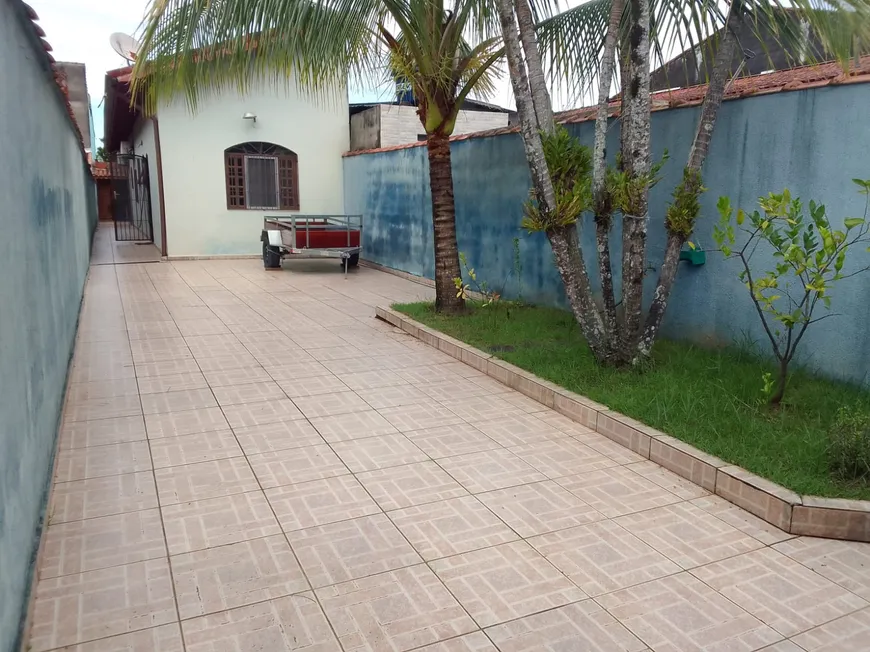 Foto 1 de Casa com 2 Quartos à venda, 68m² em Balneario Flórida Mirim, Mongaguá