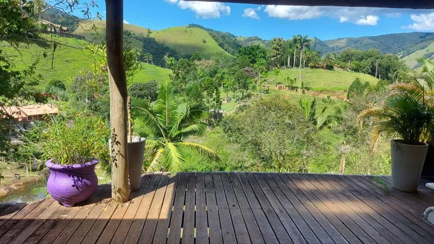 Foto 1 de Fazenda/Sítio com 3 Quartos à venda, 30000m² em São Francisco Xavier, São José dos Campos