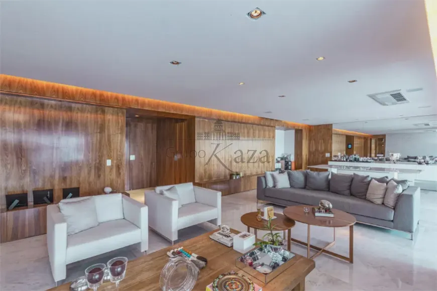 Foto 1 de Apartamento com 3 Quartos à venda, 356m² em Moema, São Paulo