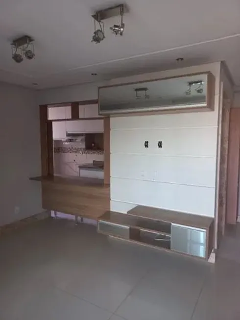 Foto 1 de Apartamento com 3 Quartos para alugar, 75m² em Buraquinho, Lauro de Freitas