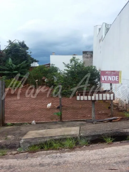 Foto 1 de Lote/Terreno à venda, 250m² em Jardim de Cresci, São Carlos