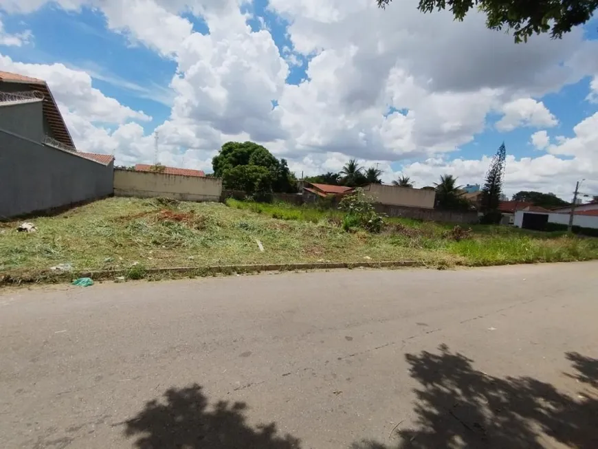 Foto 1 de Lote/Terreno para alugar, 490m² em Jardim Santo Antônio, Goiânia