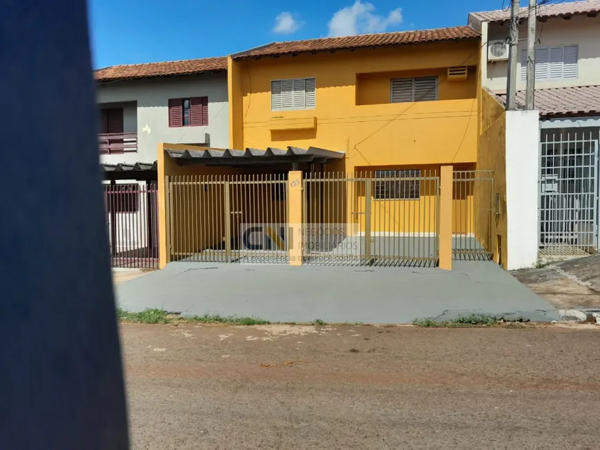 Foto 1 de Casa com 3 Quartos à venda, 140m² em Parque Residencial Joaquim Toledo Piza, Londrina