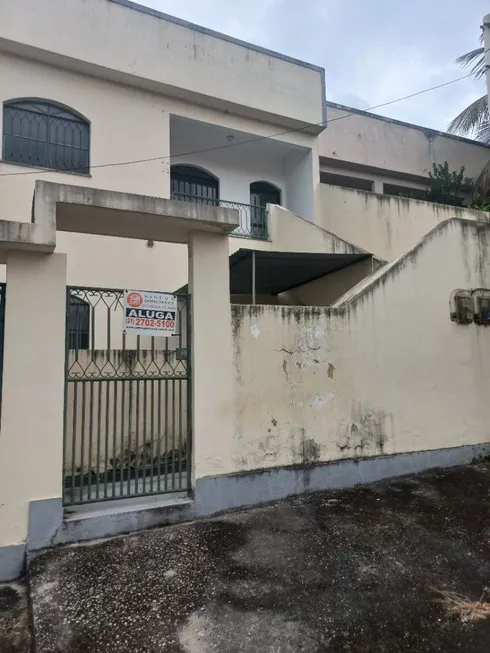 Foto 1 de Casa de Condomínio com 2 Quartos para alugar, 65m² em Vista Alegre, São Gonçalo