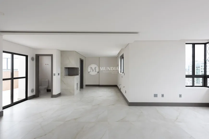 Foto 1 de Apartamento com 4 Quartos à venda, 311m² em Centro, Balneário Camboriú