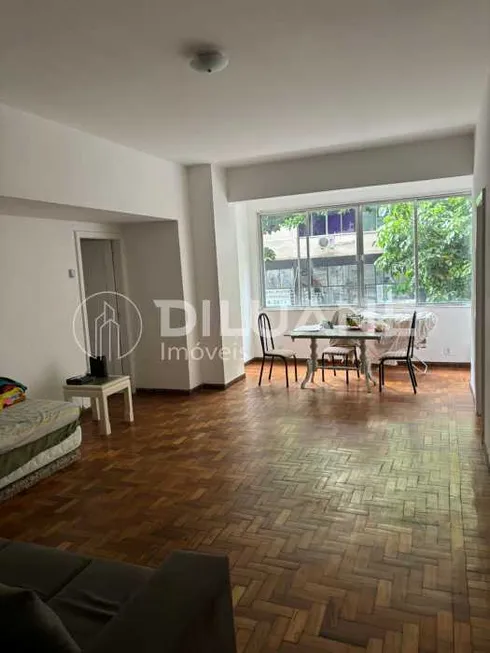 Foto 1 de Apartamento com 3 Quartos à venda, 130m² em Copacabana, Rio de Janeiro