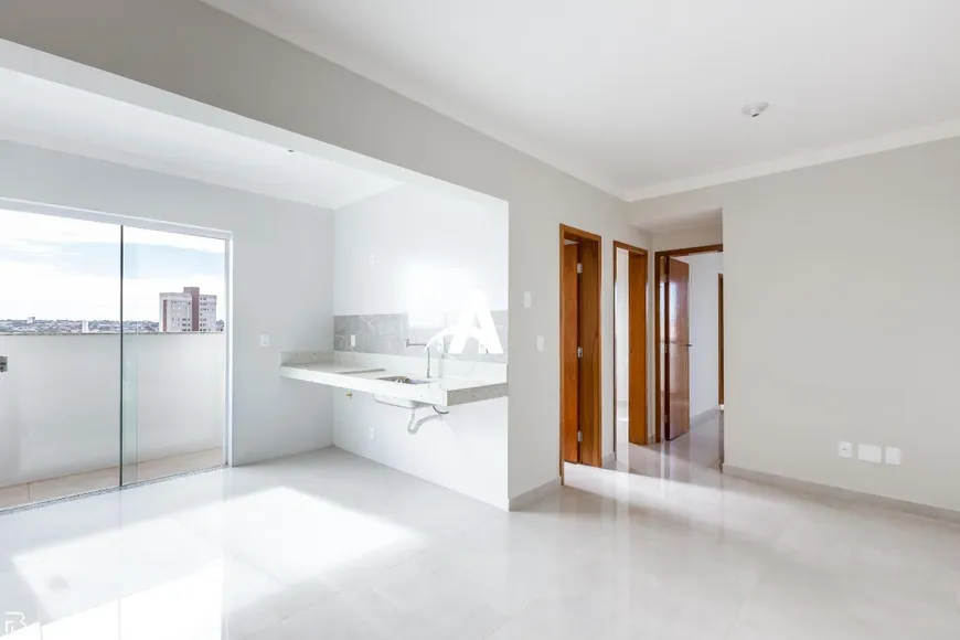 Foto 1 de Apartamento com 2 Quartos à venda, 55m² em Alto Umuarama, Uberlândia