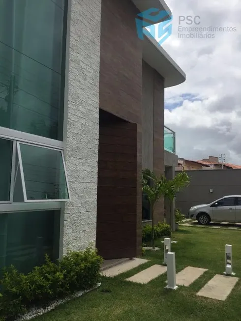 Foto 1 de Casa com 4 Quartos à venda, 435m² em Lago Jacarey, Fortaleza