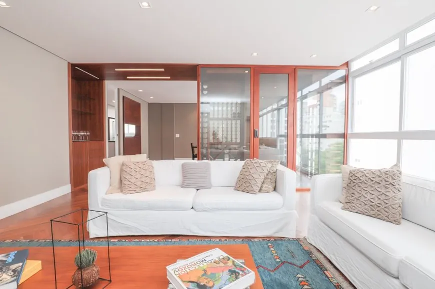 Foto 1 de Apartamento com 1 Quarto para venda ou aluguel, 219m² em Jardim Paulista, São Paulo
