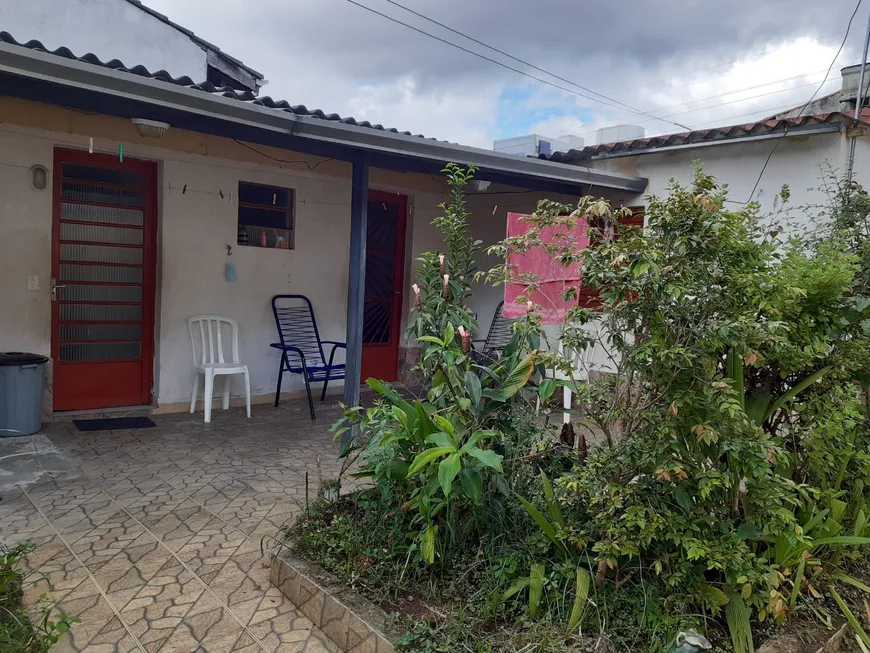 Foto 1 de Casa com 5 Quartos à venda, 300m² em Vila Brás Cubas, Mogi das Cruzes