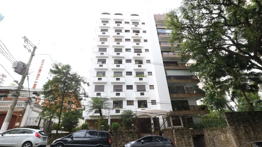 Foto 1 de Apartamento com 3 Quartos à venda, 200m² em Campo Belo, São Paulo