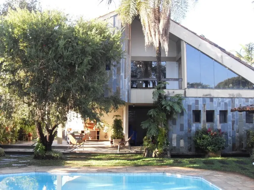 Foto 1 de Casa com 7 Quartos para alugar, 600m² em São Luíz, Belo Horizonte