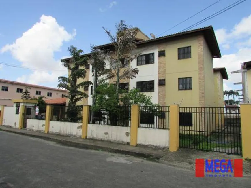 Foto 1 de Apartamento com 3 Quartos para alugar, 65m² em Olavo Oliveira, Fortaleza