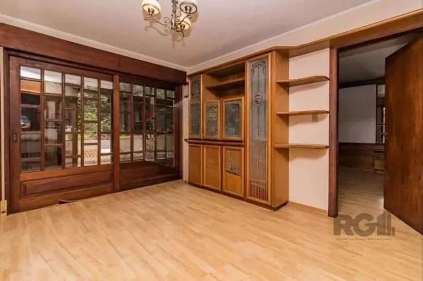 Foto 1 de Casa com 3 Quartos para alugar, 280m² em Petrópolis, Porto Alegre