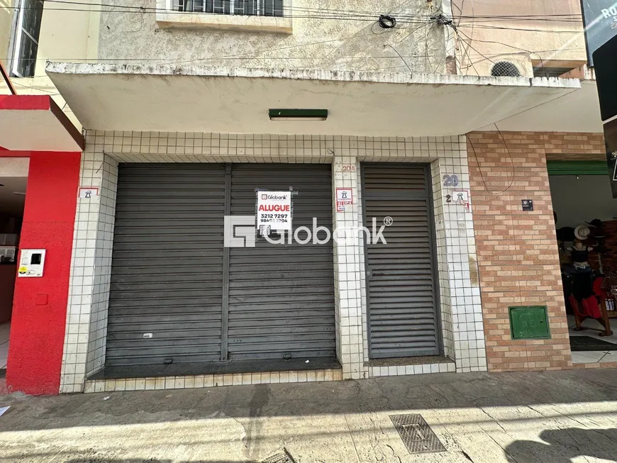 Foto 1 de Ponto Comercial para alugar, 111m² em Centro, Montes Claros