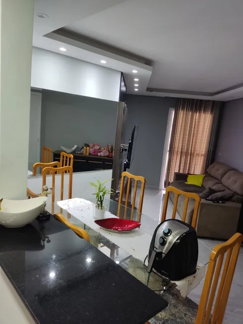 Foto 1 de Apartamento com 2 Quartos à venda, 57m² em Jardim Henriqueta, Taboão da Serra