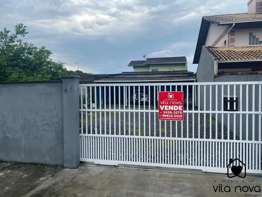 Foto 1 de Casa com 2 Quartos à venda, 65m² em Vila Nova, Joinville