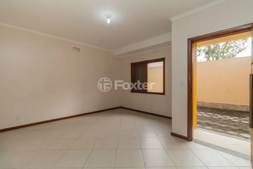 Foto 1 de Casa de Condomínio com 4 Quartos à venda, 325m² em Guarujá, Porto Alegre