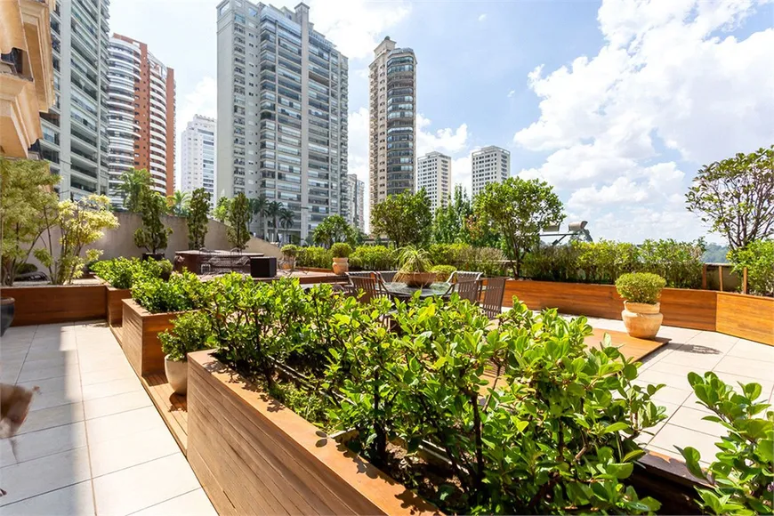 Foto 1 de Apartamento com 4 Quartos à venda, 800m² em Jardim Fonte do Morumbi , São Paulo