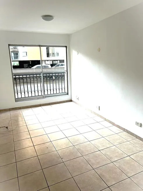 Foto 1 de Apartamento com 3 Quartos à venda, 75m² em Vila Olímpia, São Paulo