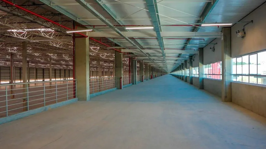 Foto 1 de Galpão/Depósito/Armazém para alugar, 1980m² em Batistini, São Bernardo do Campo