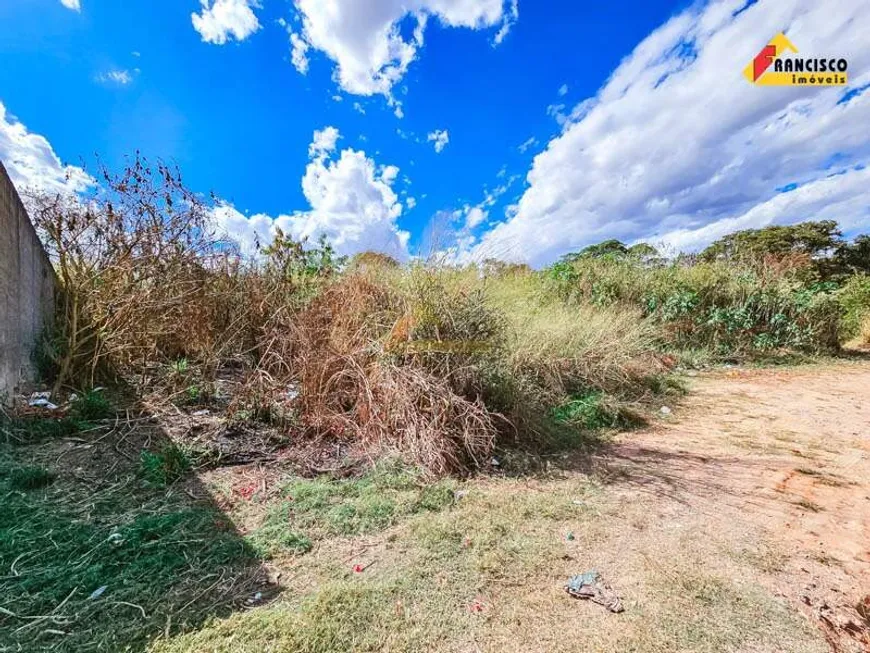 Foto 1 de Lote/Terreno à venda, 240m² em Das Oliveiras, Divinópolis