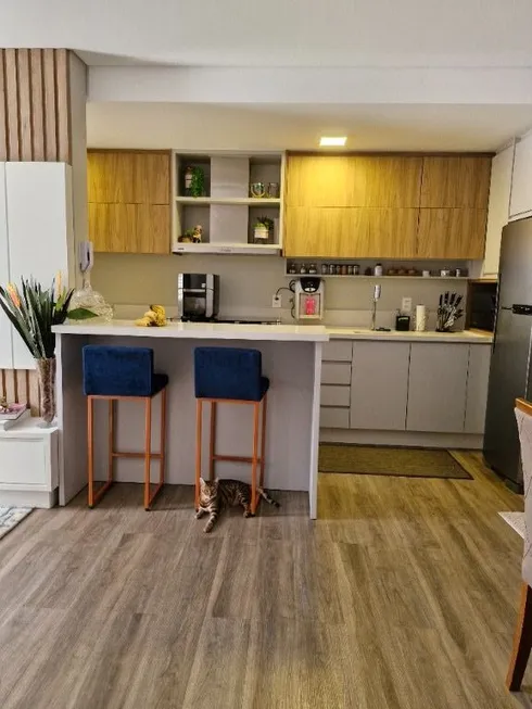 Foto 1 de Apartamento com 2 Quartos para venda ou aluguel, 65m² em Balneário, Florianópolis