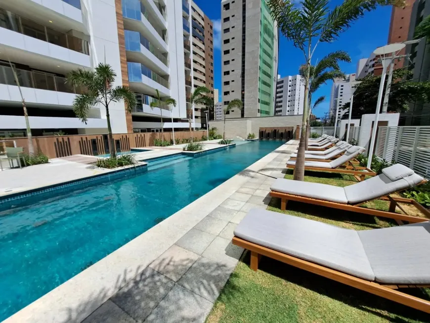 Foto 1 de Apartamento com 4 Quartos à venda, 231m² em Meireles, Fortaleza