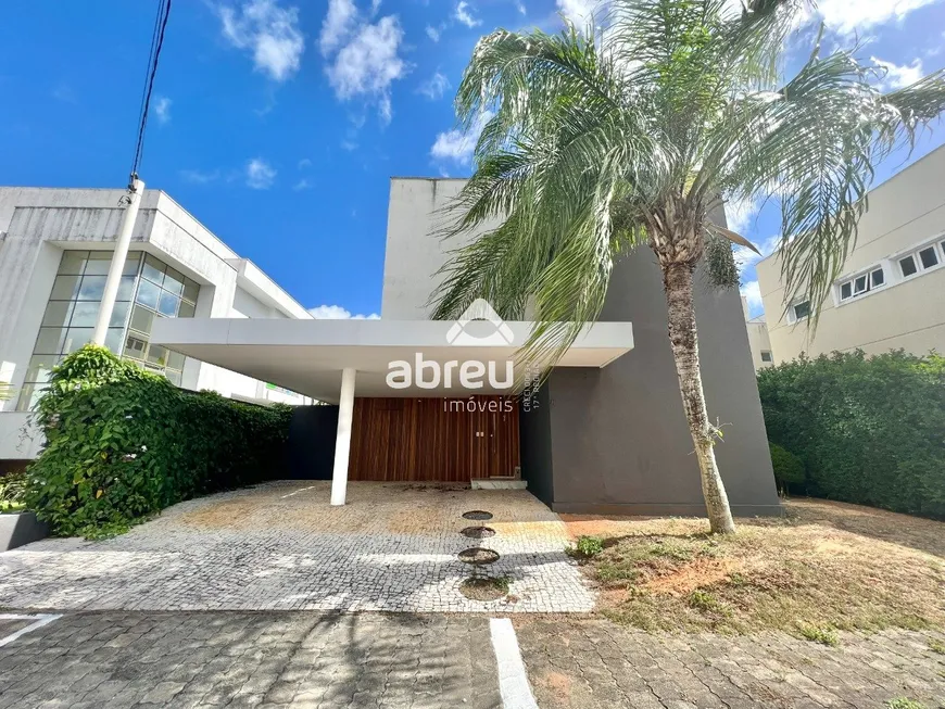 Foto 1 de Casa de Condomínio com 4 Quartos à venda, 240m² em Candelária, Natal