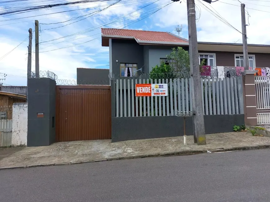 Foto 1 de Sobrado com 4 Quartos à venda, 175m² em Alto Boqueirão, Curitiba