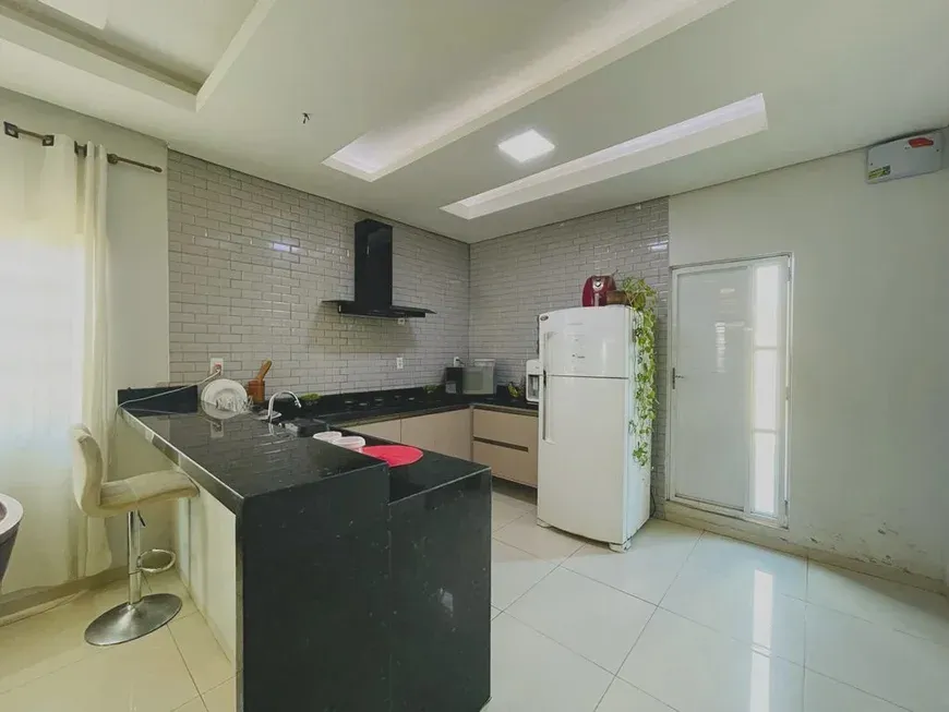Foto 1 de Casa com 3 Quartos à venda, 140m² em Vila Carmosina, São Paulo