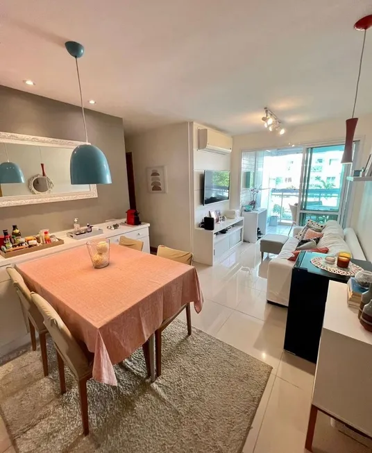 Foto 1 de Apartamento com 3 Quartos à venda, 75m² em Barra da Tijuca, Rio de Janeiro