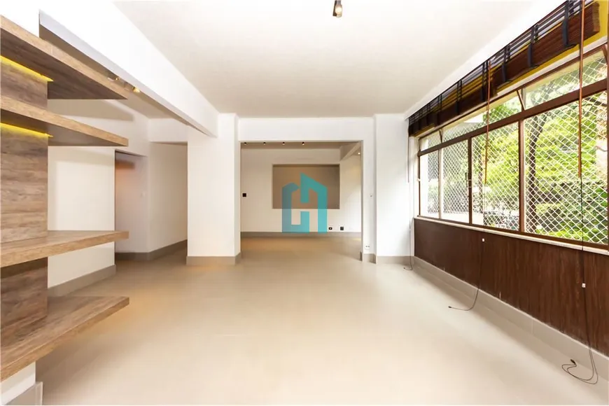 Foto 1 de Apartamento com 3 Quartos à venda, 152m² em Jardim Paulista, São Paulo
