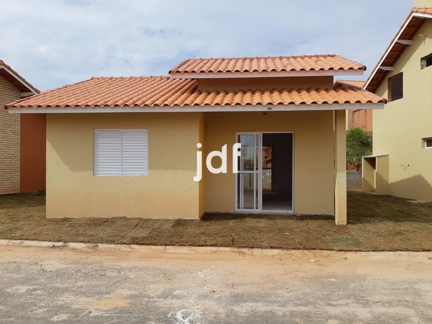 Foto 1 de Casa com 2 Quartos à venda, 51m² em Dona Catarina, Mairinque