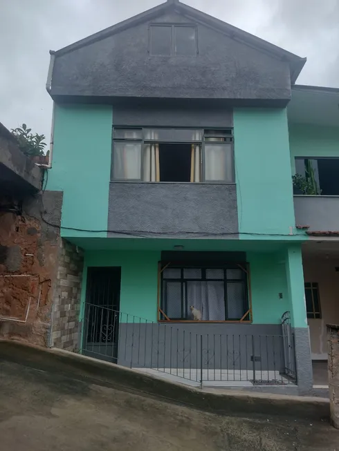 Foto 1 de Casa com 2 Quartos à venda, 80m² em Vila Guarani, Nova Friburgo