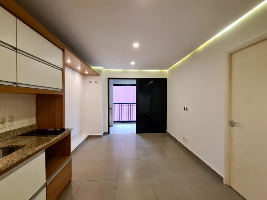 Foto 1 de Apartamento com 1 Quarto para alugar, 42m² em Bela Vista, São Paulo