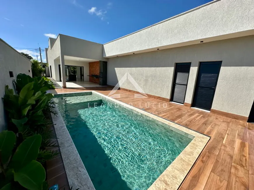 Foto 1 de Casa de Condomínio com 4 Quartos à venda, 215m² em Residencial Parqville Jacaranda, Aparecida de Goiânia