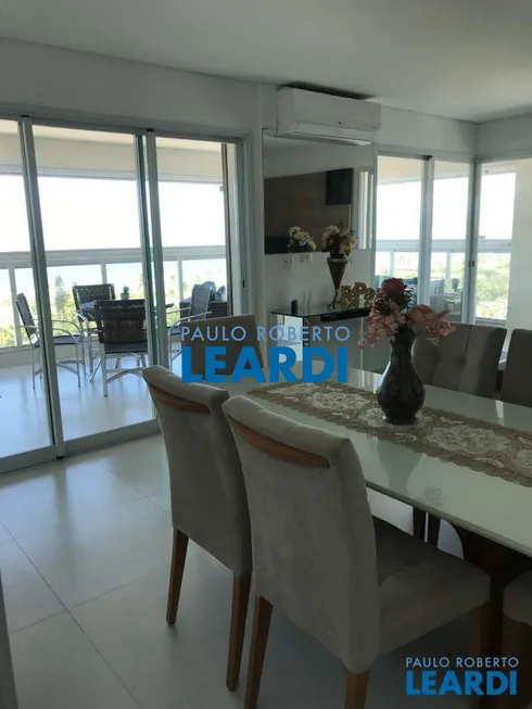 Foto 1 de Apartamento com 3 Quartos à venda, 142m² em Jardim Belmar , Guarujá