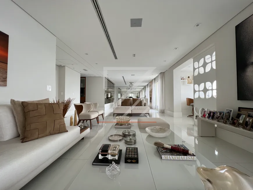 Foto 1 de Apartamento com 4 Quartos para alugar, 480m² em Cidade Jardim, São Paulo