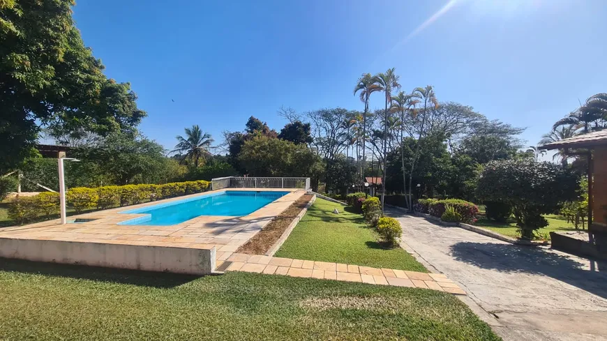 Foto 1 de Fazenda/Sítio com 3 Quartos à venda, 268m² em Aldeia dos Laranjais, Porto Feliz