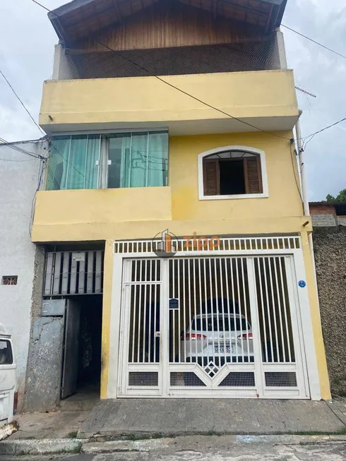 Foto 1 de Sobrado com 2 Quartos para alugar, 130m² em Vila Bela Vista, São Paulo