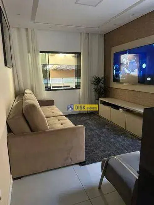 Foto 1 de Casa com 2 Quartos à venda, 180m² em Alves Dias, São Bernardo do Campo