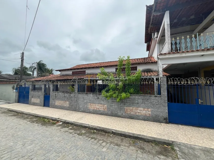 Foto 1 de Casa com 5 Quartos à venda, 140m² em Parque Mataruna, Araruama