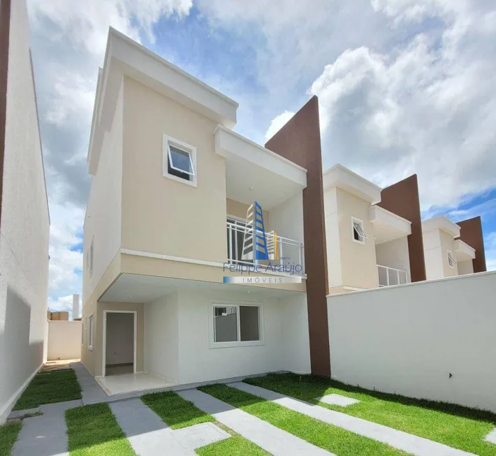 Foto 1 de Casa com 4 Quartos à venda, 127m² em Eusebio, Eusébio
