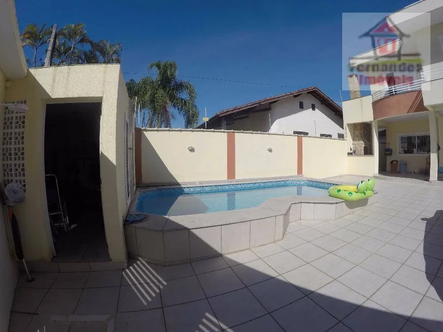 Foto 1 de Sobrado com 4 Quartos à venda, 165m² em Solemar, Praia Grande