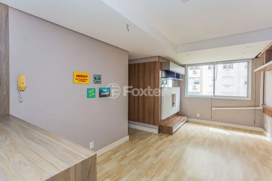 Foto 1 de Apartamento com 3 Quartos à venda, 68m² em Jardim Carvalho, Porto Alegre