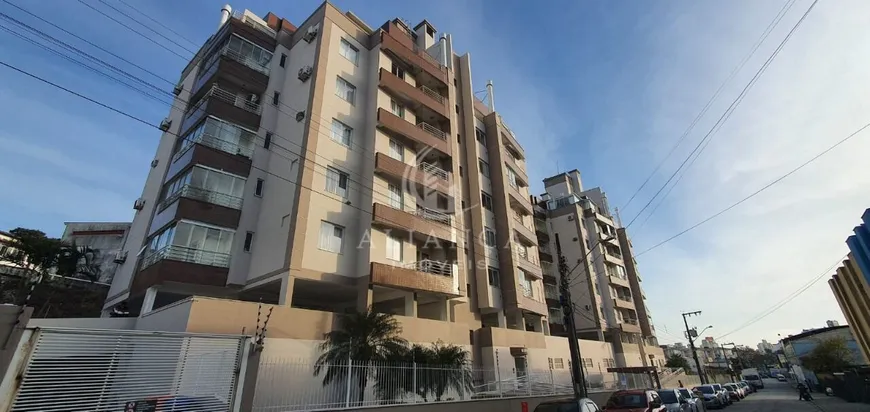 Foto 1 de Apartamento com 2 Quartos à venda, 64m² em Estreito, Florianópolis