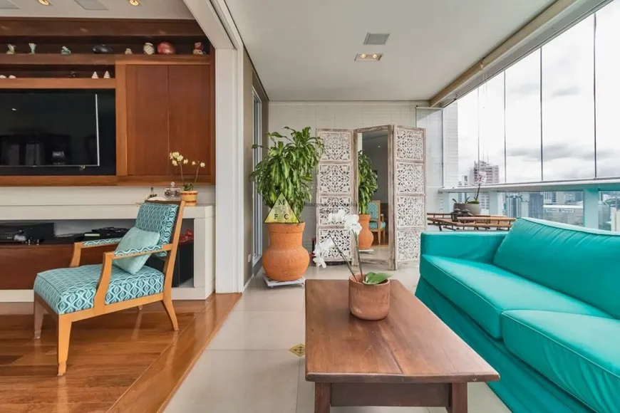 Foto 1 de Apartamento com 4 Quartos à venda, 226m² em Perdizes, São Paulo