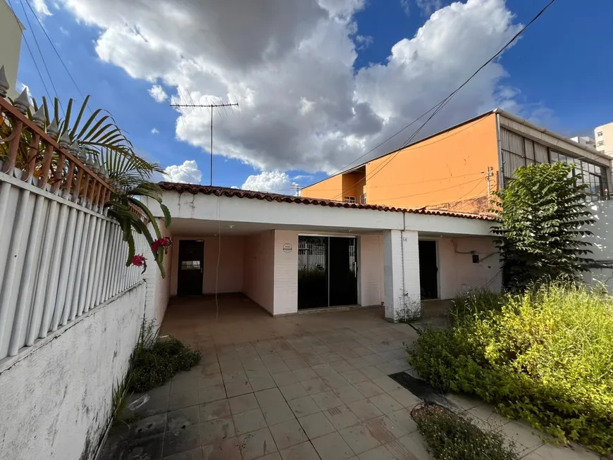 Foto 1 de Casa com 3 Quartos à venda, 350m² em Taguatinga Centro, Brasília